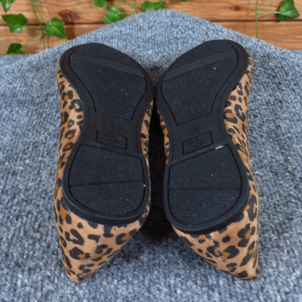 Time and Tru Women Ballet‎ Flat Size 6 Wide Casual Leopard Print Brown Fabric